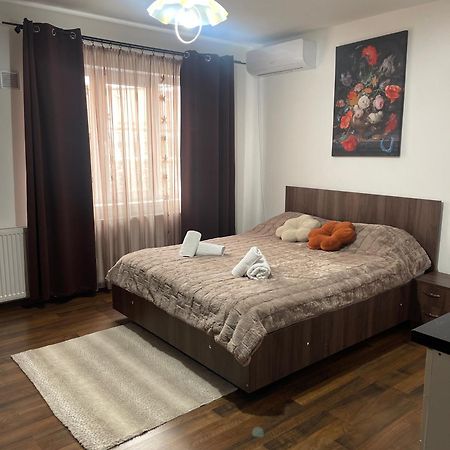 Orange House Apartment Timisoara Luaran gambar