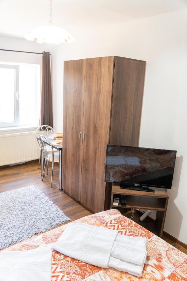 Orange House Apartment Timisoara Luaran gambar