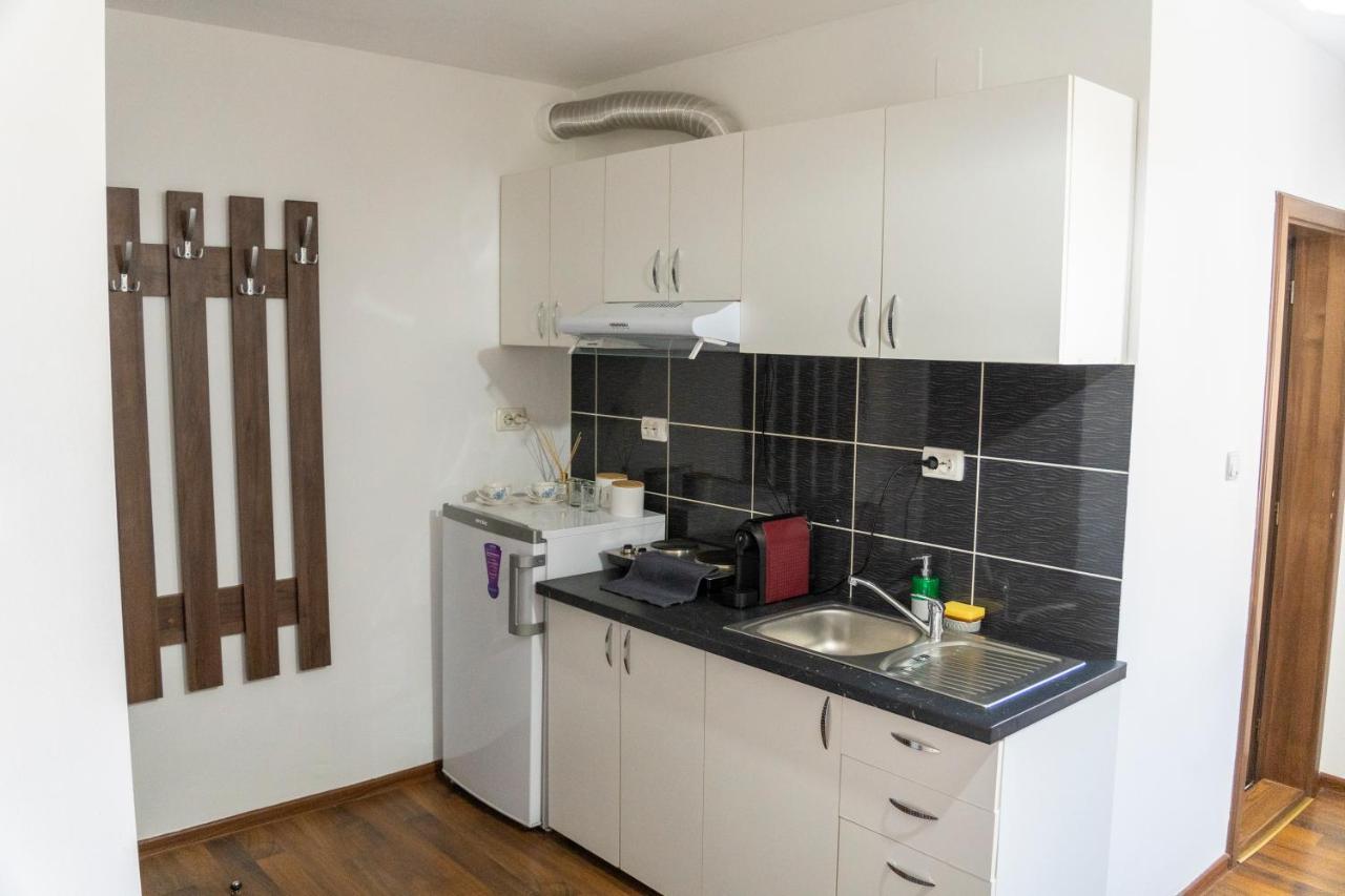 Orange House Apartment Timisoara Luaran gambar