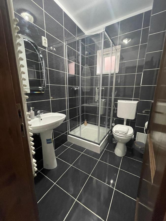 Orange House Apartment Timisoara Luaran gambar