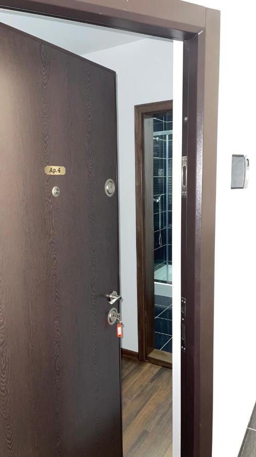 Orange House Apartment Timisoara Luaran gambar